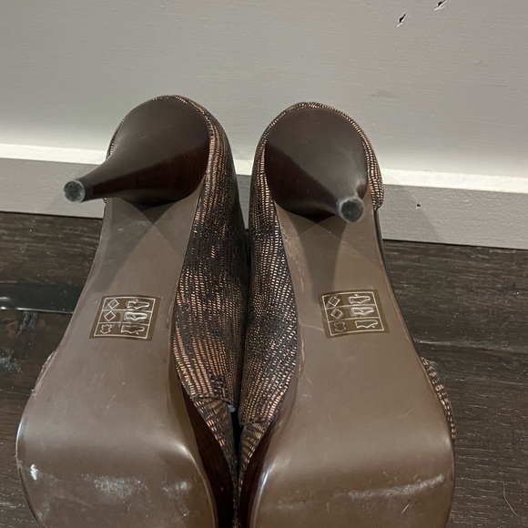 Brand new brown Levity platform heel sandals size 6.5 - Picture 5 of 5